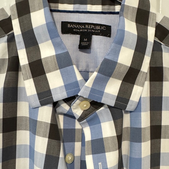 Banana Republic Men's Non-Iron Blue and Black Checkered Shirt - Picture 3 of 4